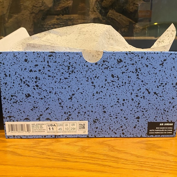 Size: 11 Jordan 5 Retro University Blues - Picture 7 of 9